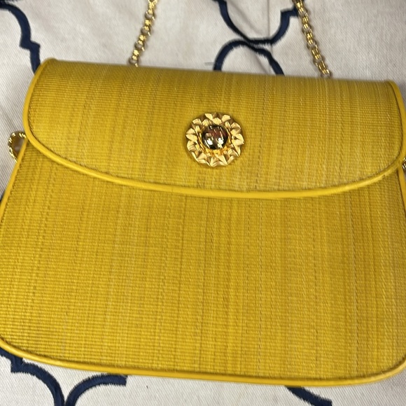 Elegance Paris CrossBody - Picture 2 of 4